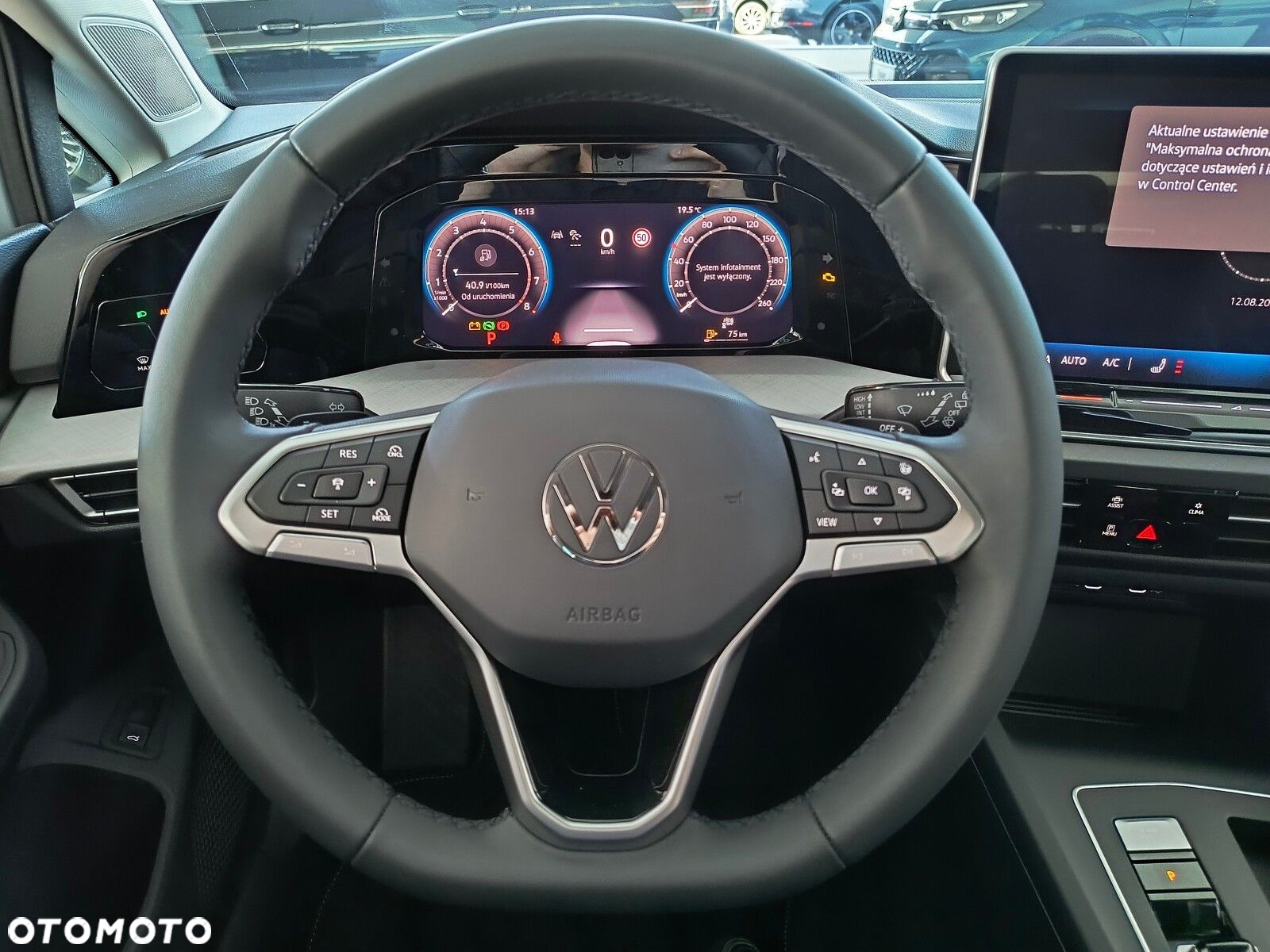Volkswagen Golf - 13