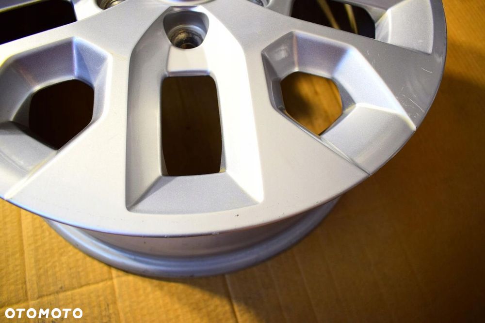 DACIA 16 Duster II Nowy Model Oryginał - 2