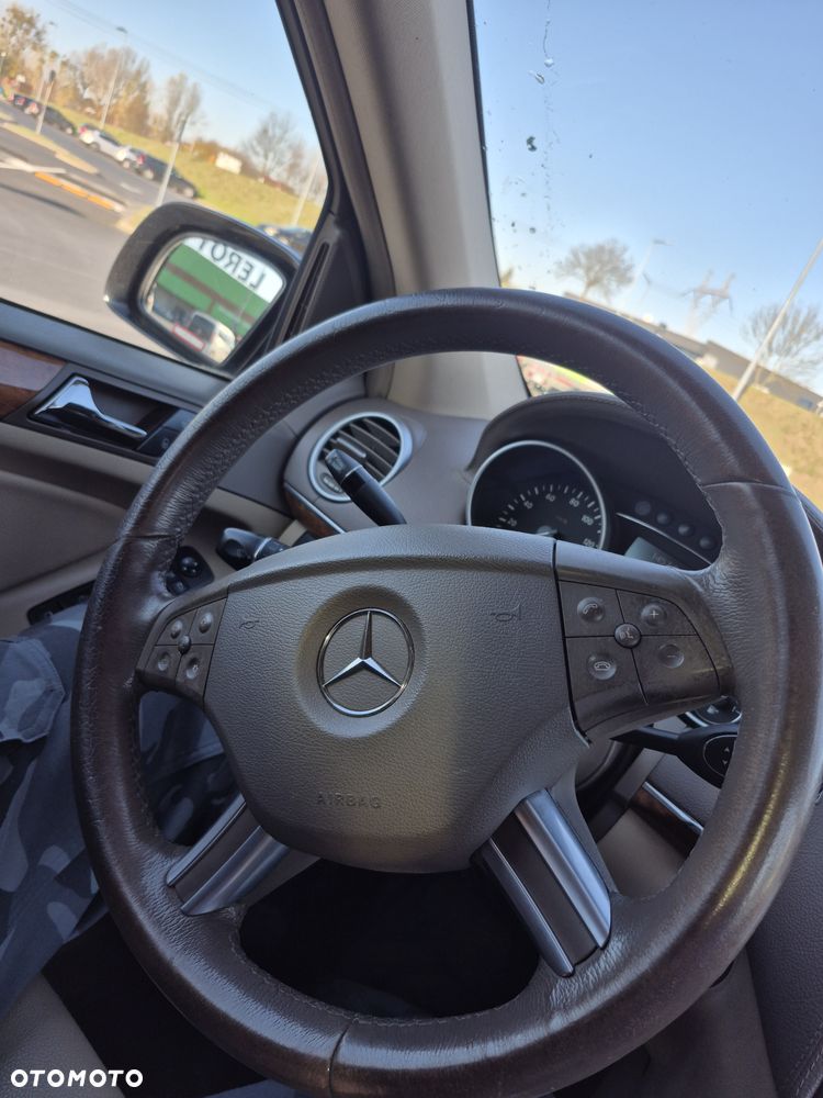 Mercedes-Benz GL 320 CDI 4Matic 7G-TRONIC - 27