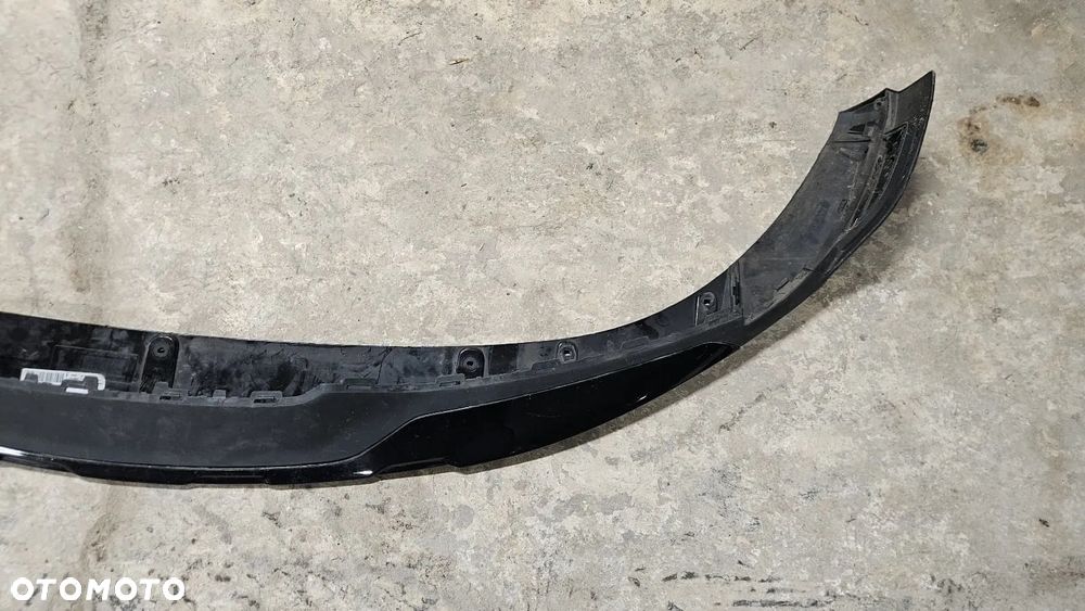 Spoiler spojler zderzaka przedniego Porsche Taycan 9J1 9J0807541B - 3