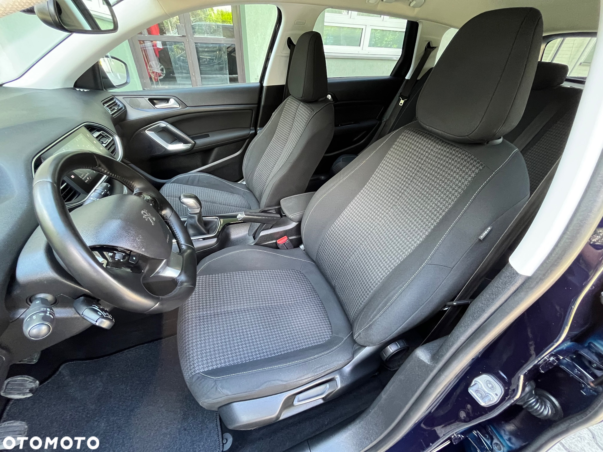 Peugeot 308 1.6 BlueHDi Active S&S - 17