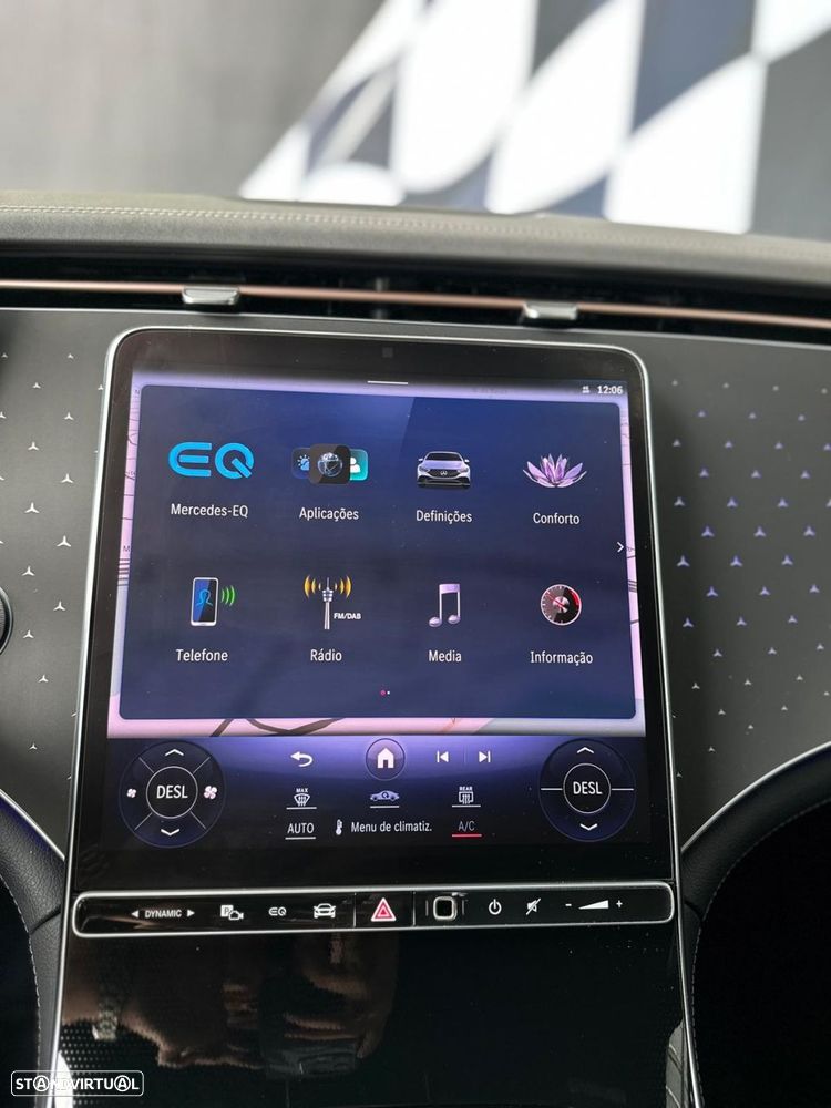 Mercedes-Benz EQE 300 Electric Art - 17