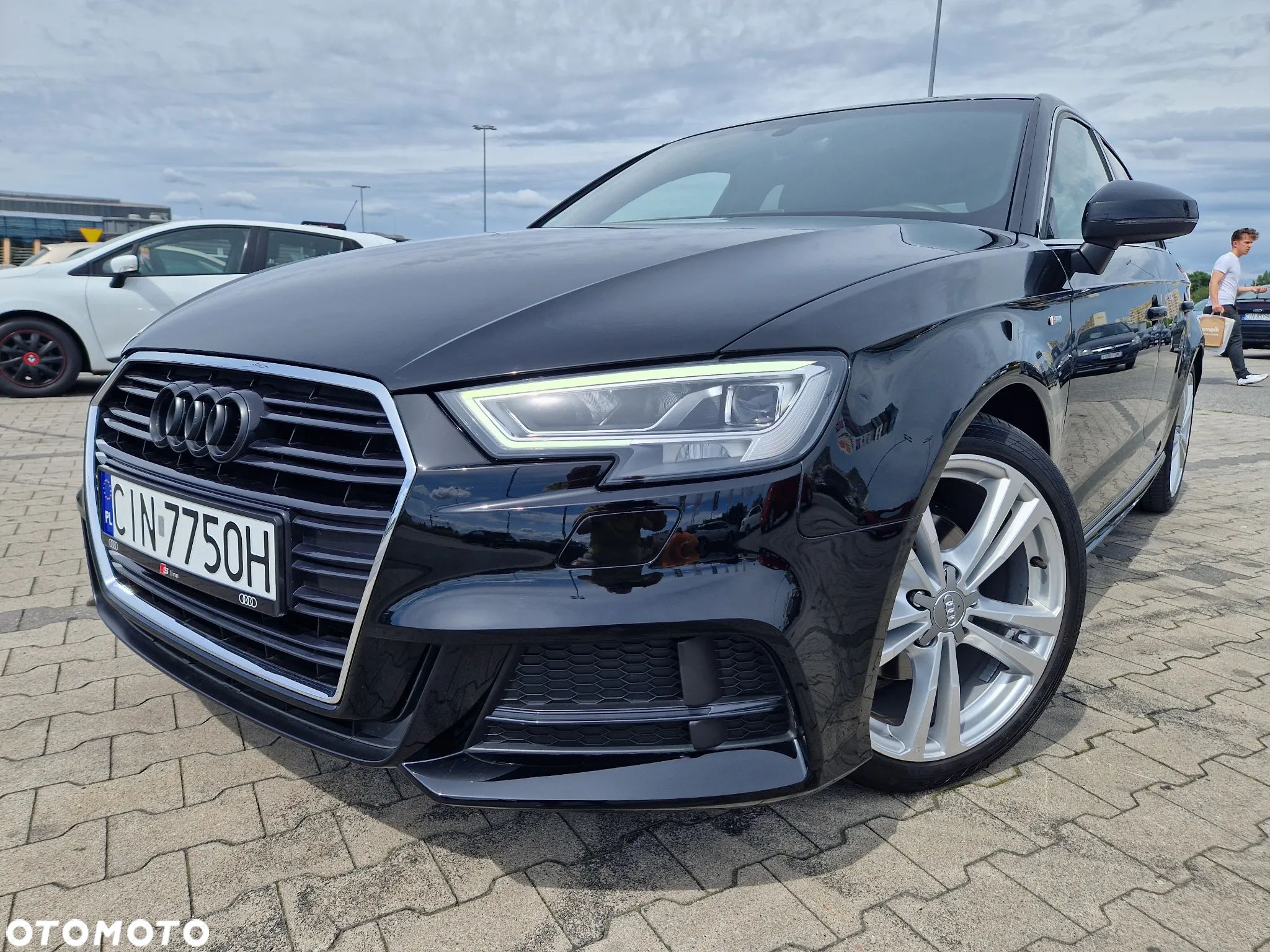 Audi A3 35 TFSI S Line - 1