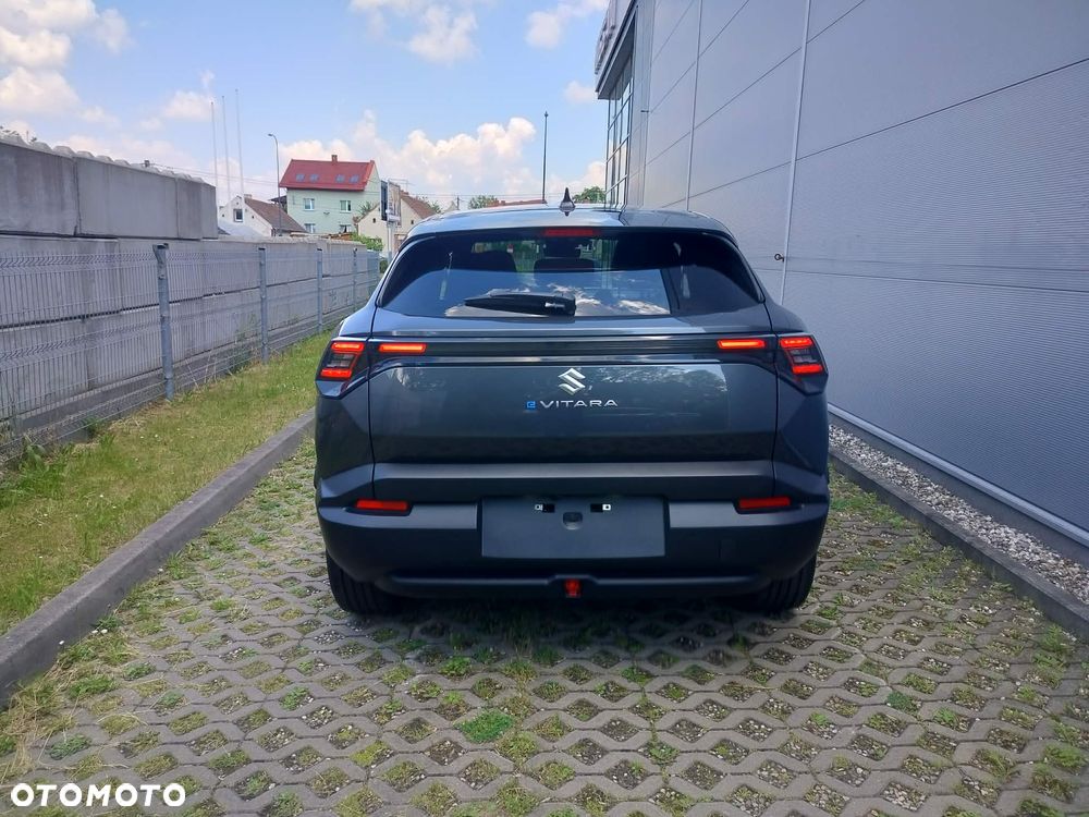 Suzuki e VITARA - 16