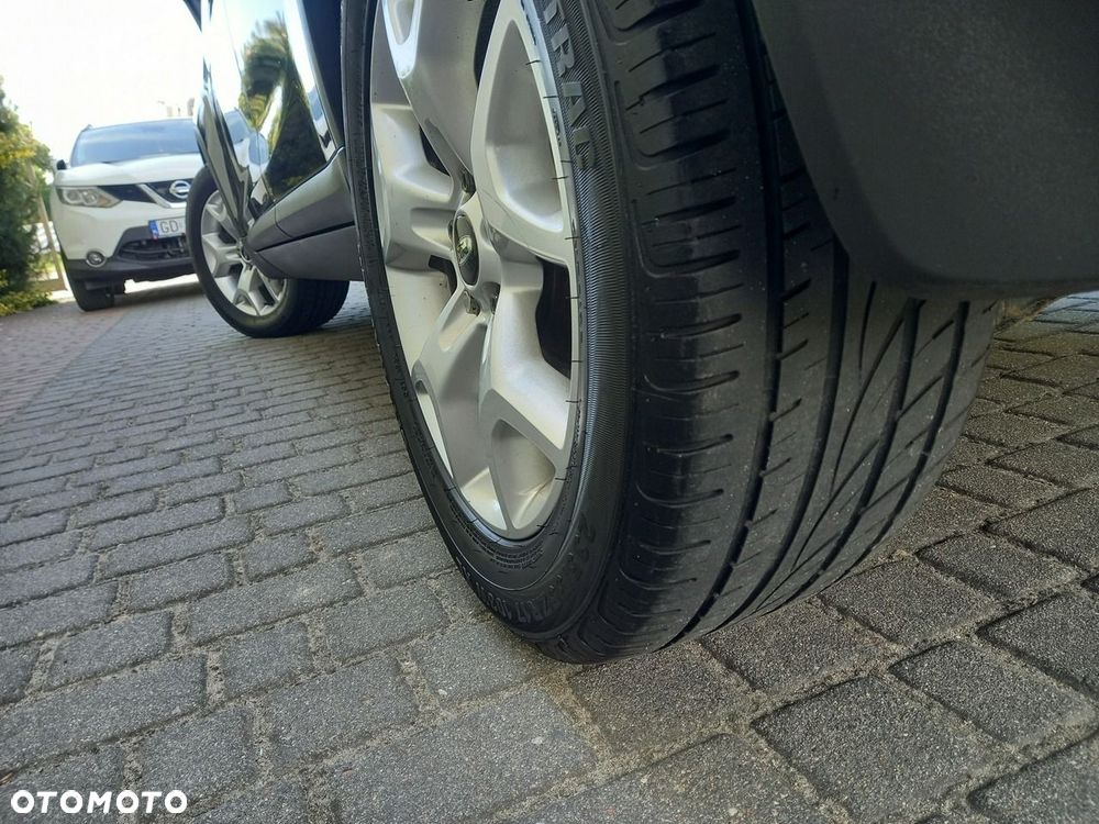 Ford Kuga 2.0 TDCi FWD Titanium - 11