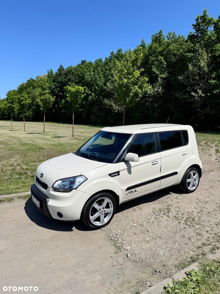 Kia Soul 1.6 CRDI L - 1