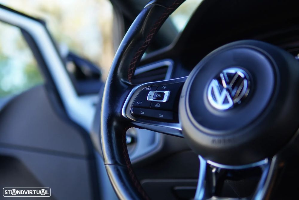 VW Golf GTI Performance BlueMotion - 40