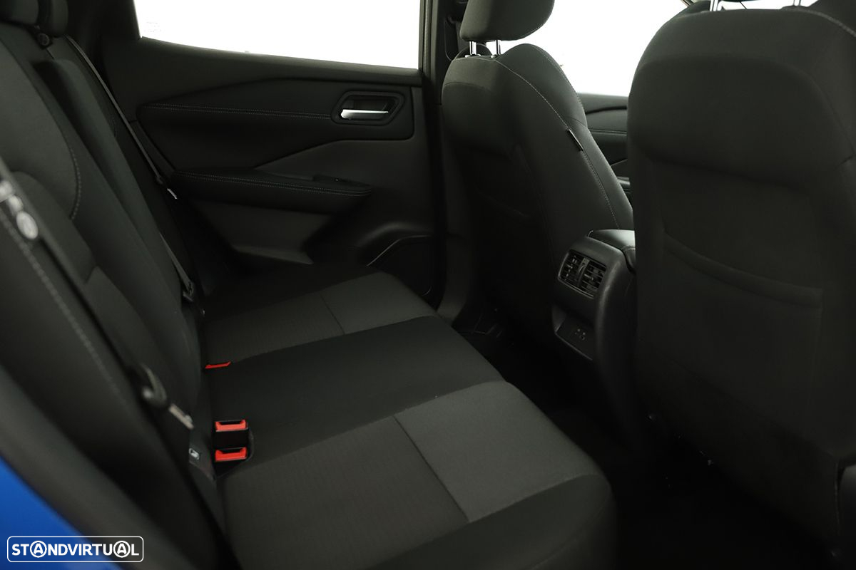 Nissan Qashqai 1.3 DIG-T N-Connecta - 22
