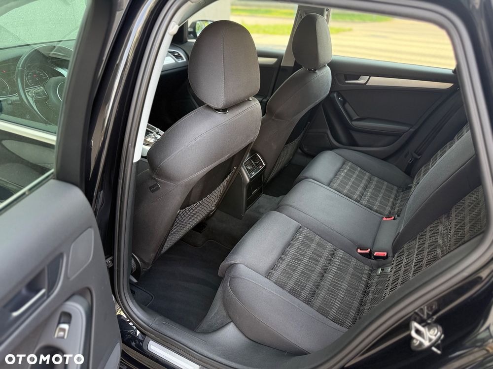 Audi A4 Avant 2.0 TDI DPF clean diesel quattro Ambiente - 16