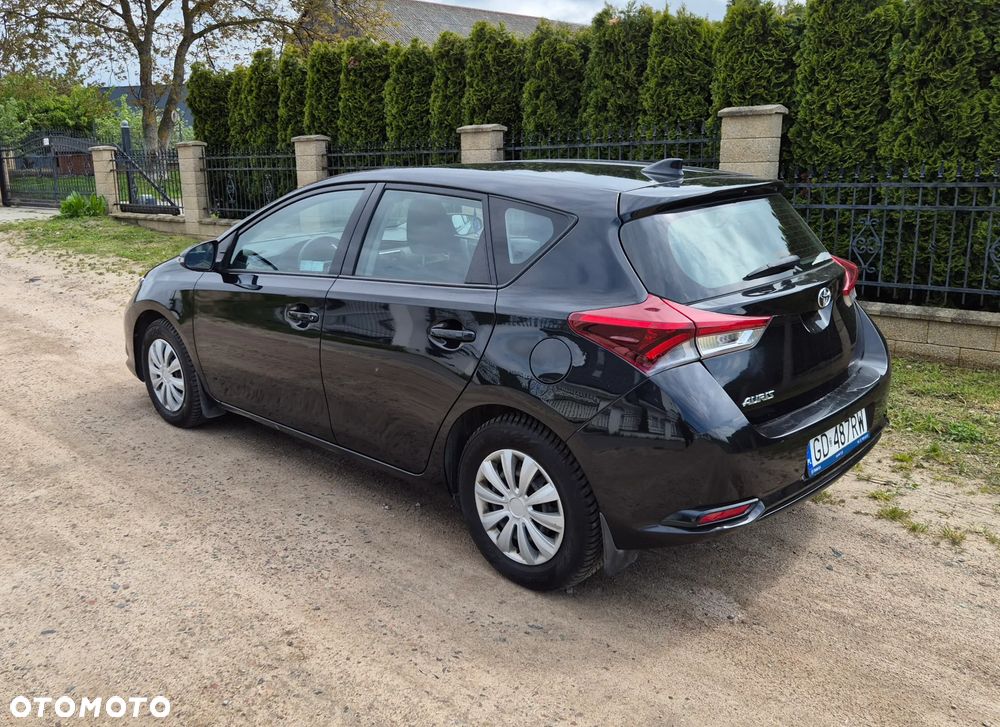 Toyota Auris 1.6 Classic Plus - 4