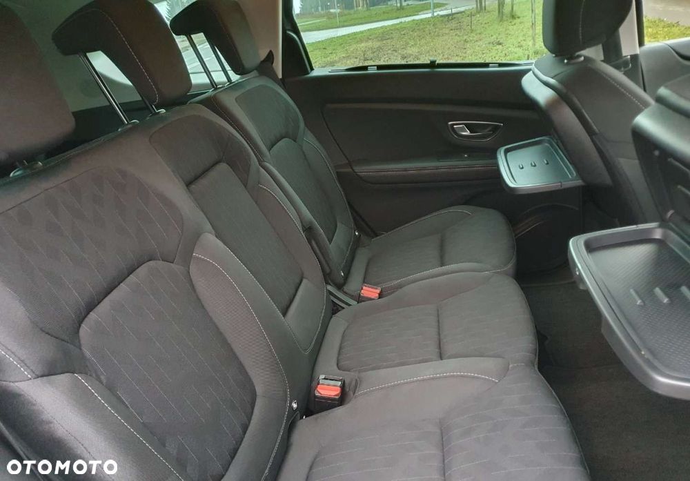 Renault Grand Scenic - 24