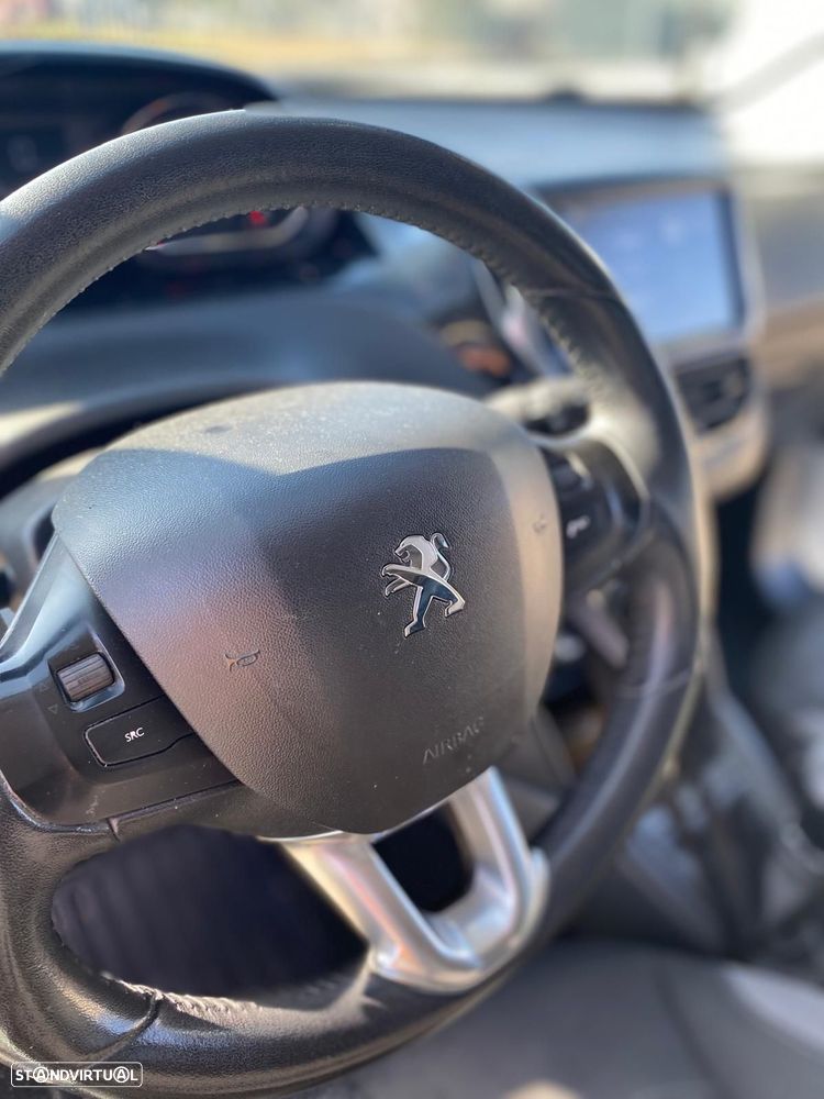 Peugeot 208 1.4 HDi - 14