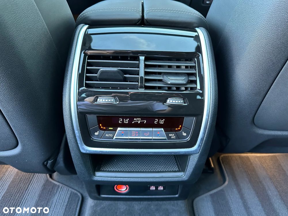 BMW X7 xDrive40d mHEV sport - 25