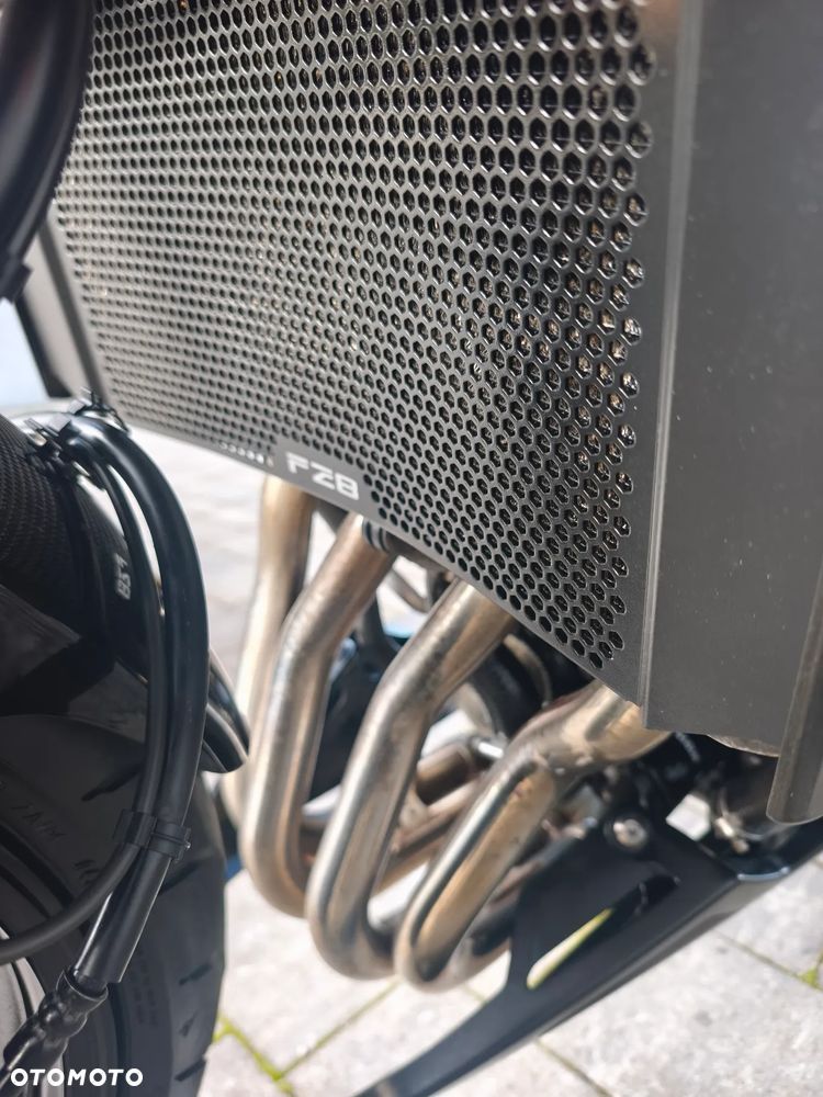Yamaha FZ8 - 25