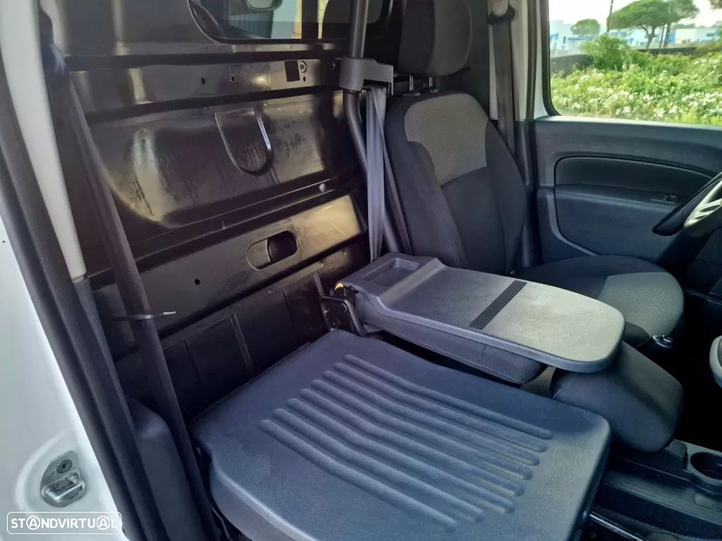 Renault Kangoo Maxi 1.5 dci 95cv-Longa-IVA Dedutível-AC-Sensores - 25