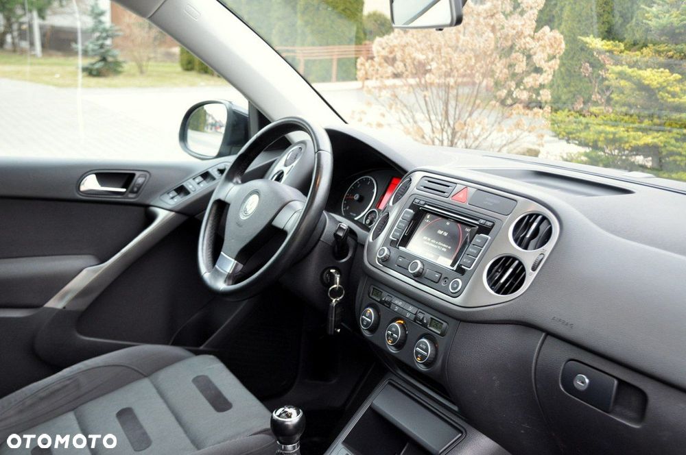 Volkswagen Tiguan - 18