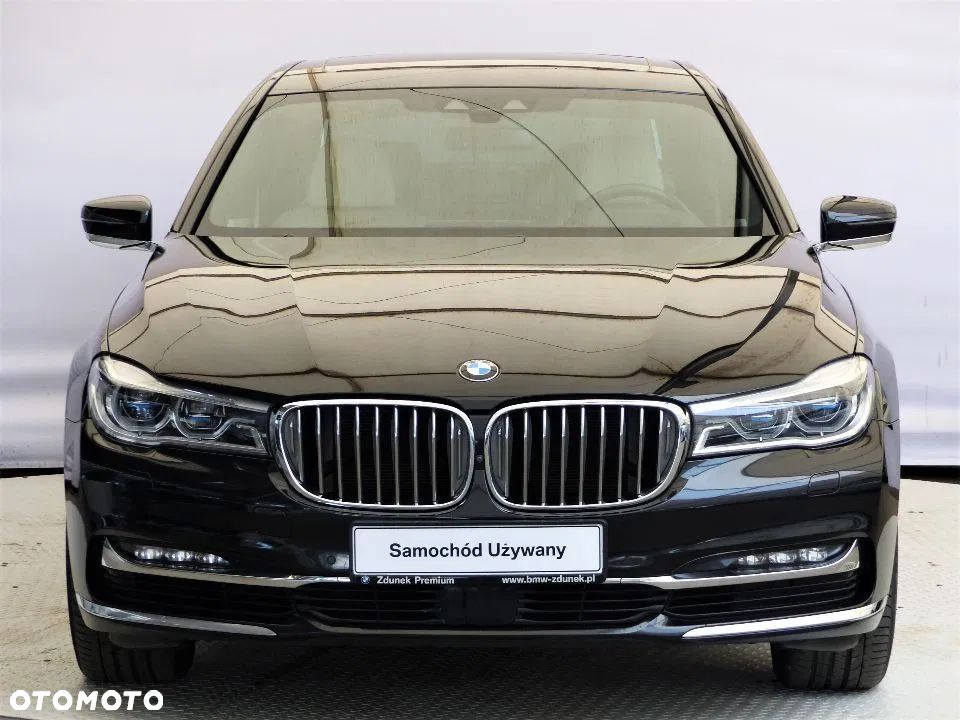 BMW Seria 7 750Li xDrive - 1