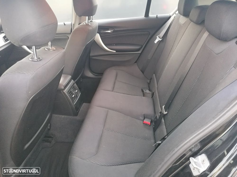 BMW 120 d xDrive Line Urban - 14