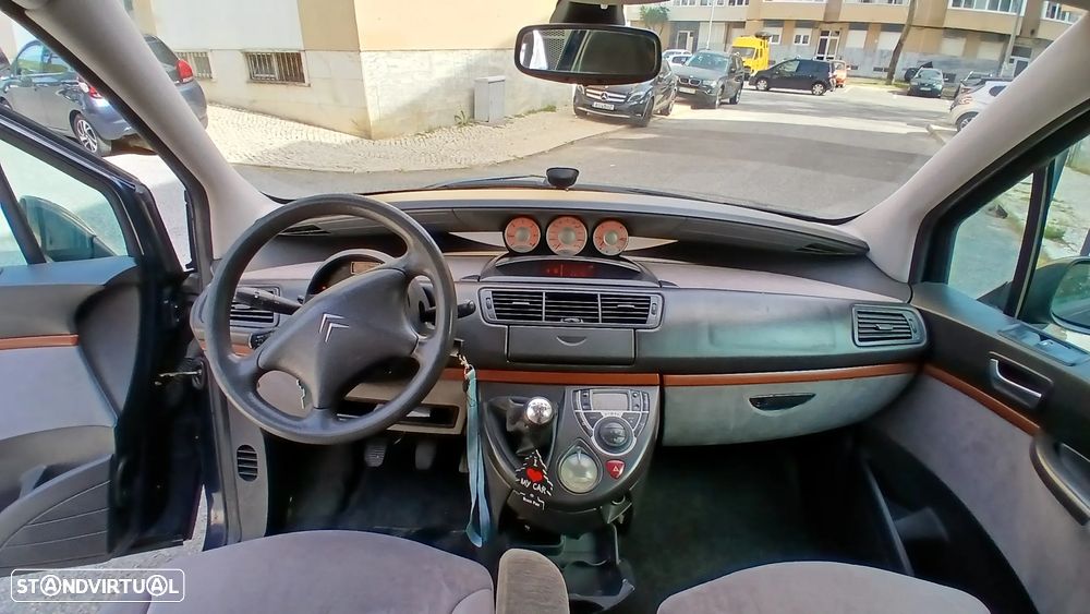 Citroën C8 2.0 HDi 16V SX - 11