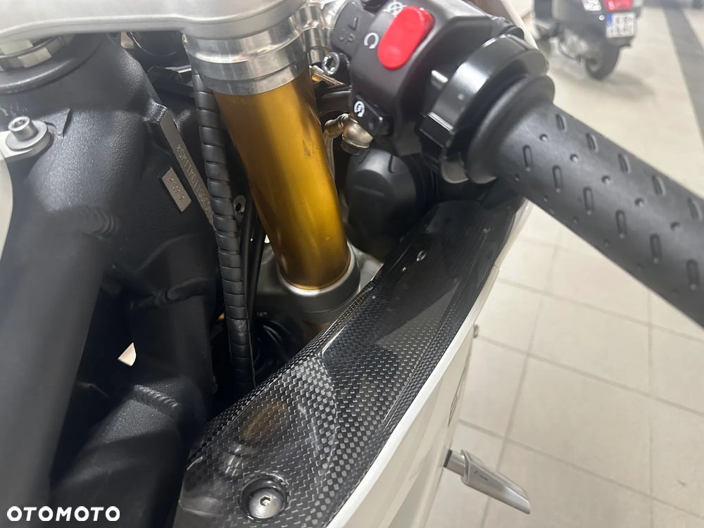 Triumph Daytona - 10