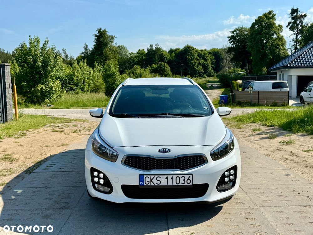 Kia Ceed 1.6 CRDi 136 ISG GT Line - 3