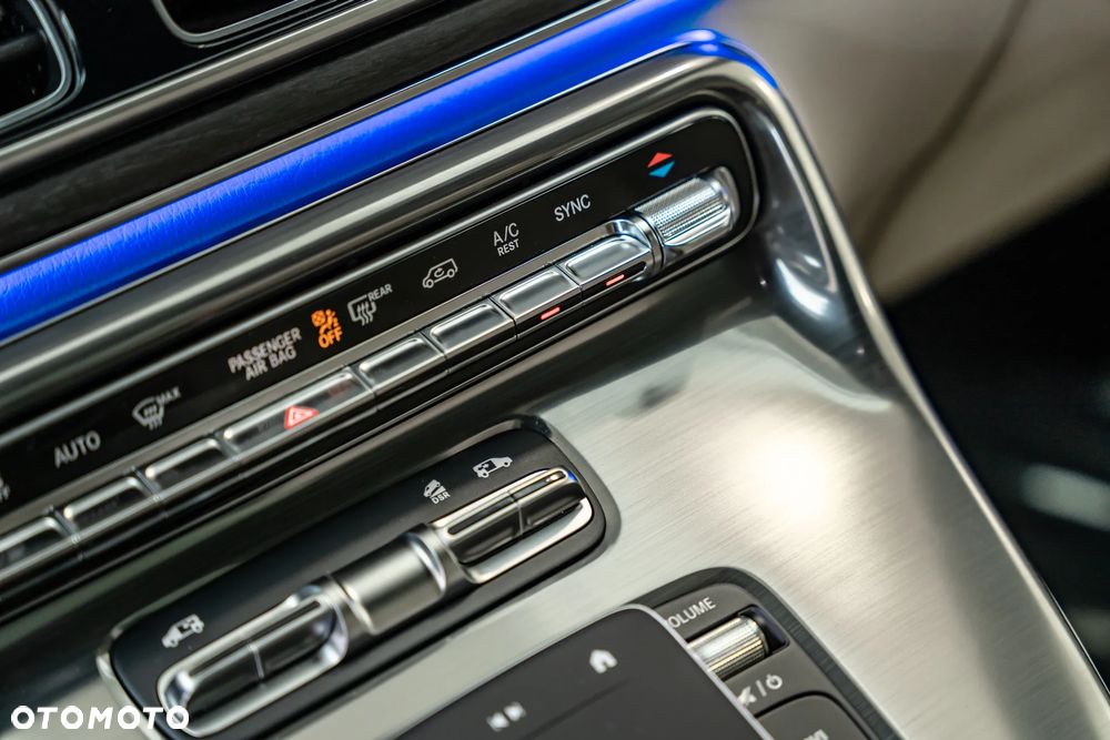 Mercedes-Benz Klasa V 300 d 4-Matic 9G-Tronic Exclusive (d³ugi) - 28
