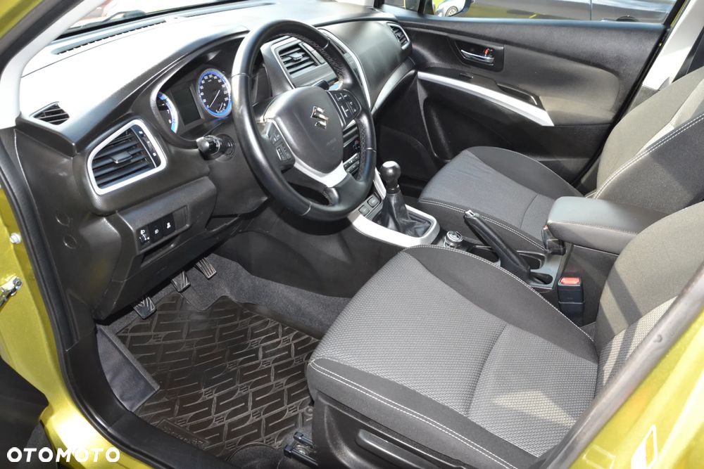 Suzuki SX4 S-Cross 1.6 Comfort - 2