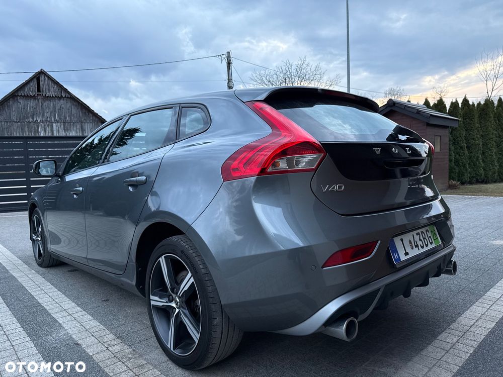 Volvo V40 D3 Geartronic RDesign - 16