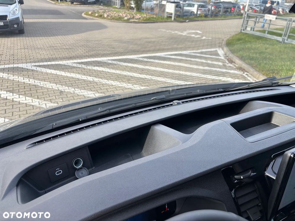 Ford Transit - 13