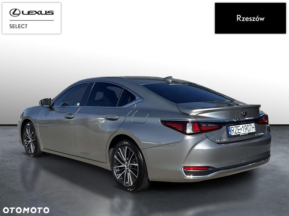 Lexus ES 300h Business Edition - 3
