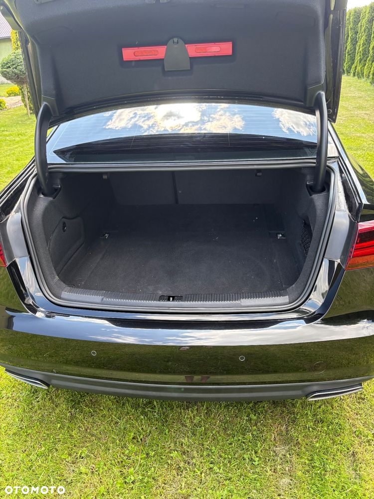 Audi A6 - 12