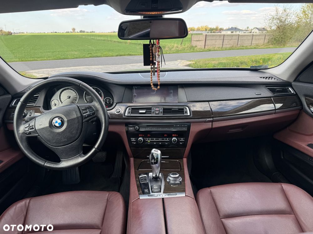 BMW Seria 7 730d - 17