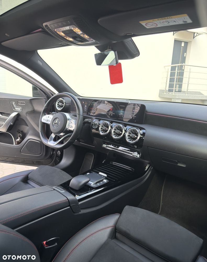 Mercedes-Benz Klasa A 180 d 8G-DCT AMG Line - 11