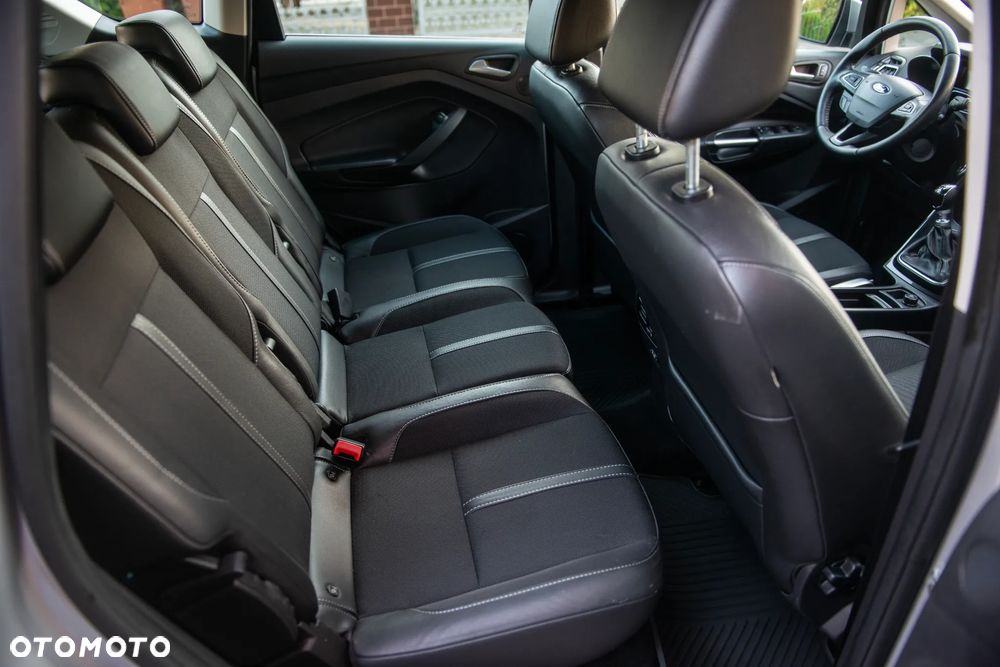 Ford C-MAX Diesel Titanium - 24