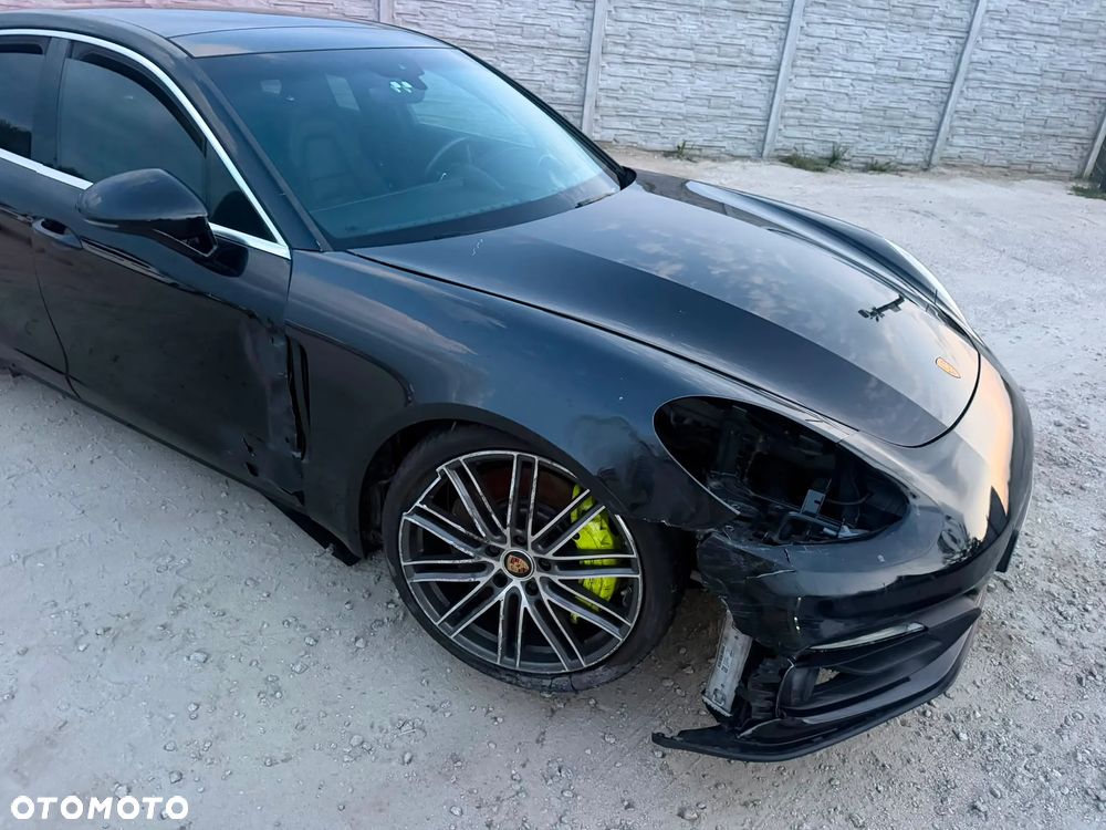 Porsche Panamera 4S E-Hybrid - 30