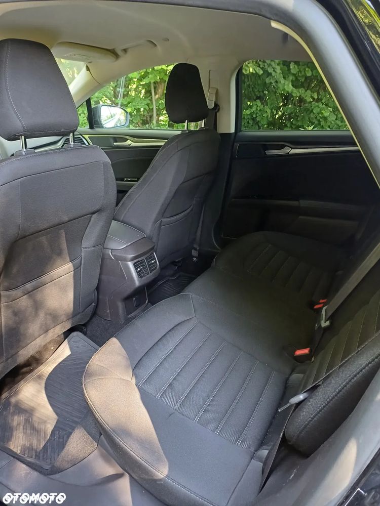 Ford Mondeo - 21