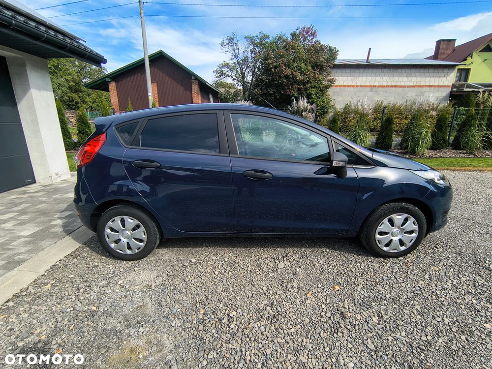 Ford Fiesta - 2