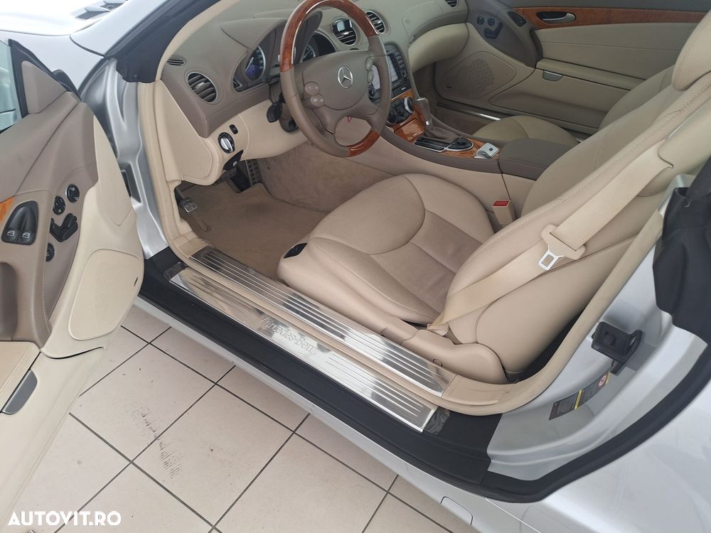 Mercedes-Benz SL - 15