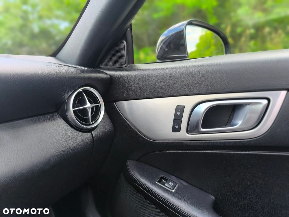 Mercedes-Benz SLK - 14