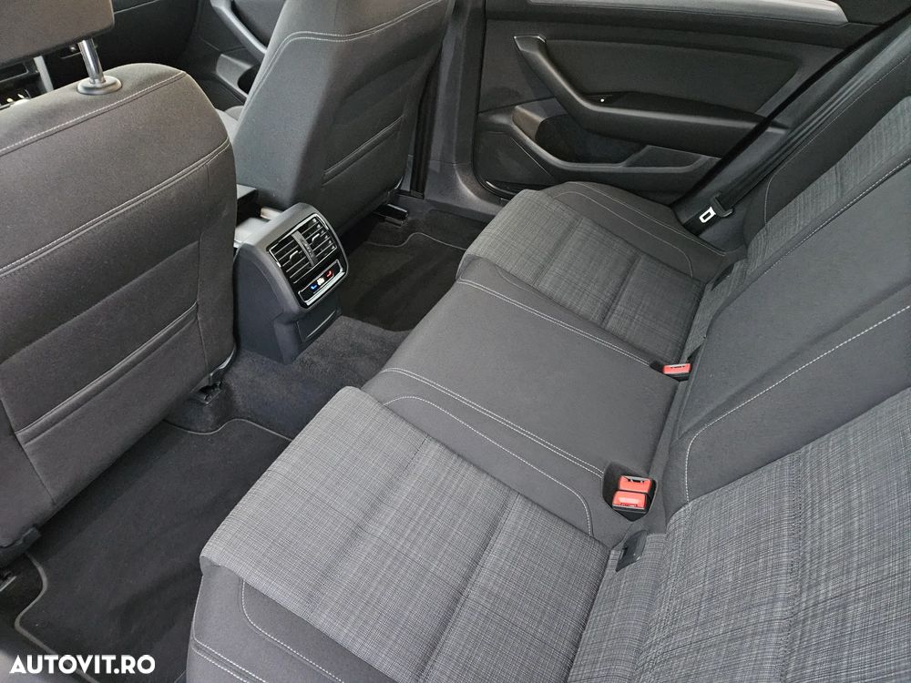 Volkswagen Passat Variant 2.0 TDI (BlueMotion Technology) Comfortline - 16