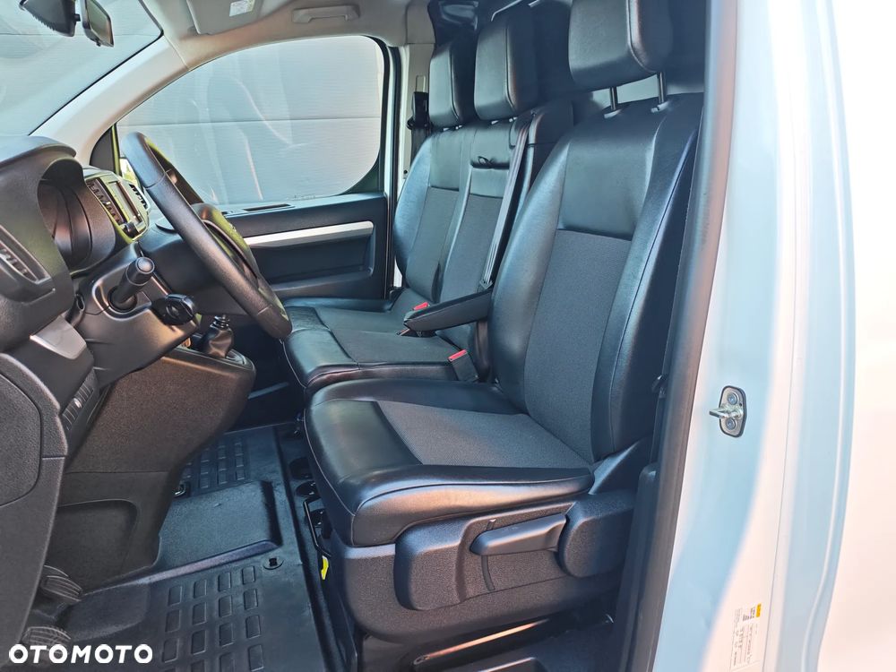 Opel Vivaro - 15