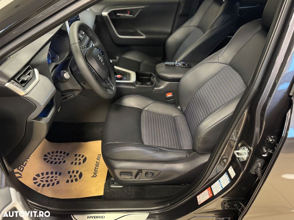 Toyota RAV4 2.5 VVT-iE 4x4 Dynamic - 28