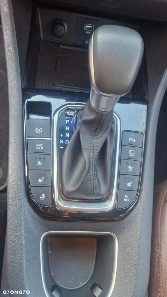Hyundai IONIQ Plug-in hybrid Platinum - 15