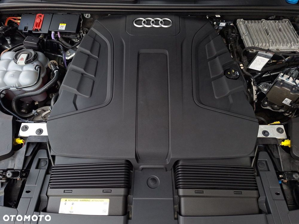 Audi Q8 - 33