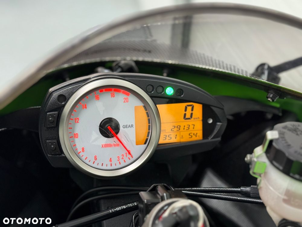 Kawasaki Ninja - 23