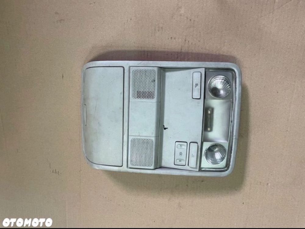 1K0868837 lampka podsufitki vw passat b6 volkswagen