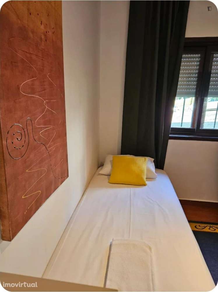 Quarto - localizado em Cedofeita Porto - Grande imagem: 2/17