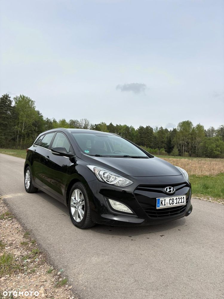 Hyundai i30 1.6 CRDi Fifa World Cup Edition - 3