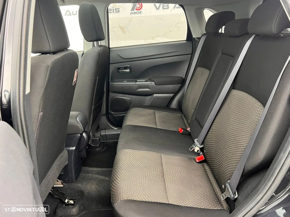 Mitsubishi ASX 1.6 MIVEC Intense Connect Edition - 9