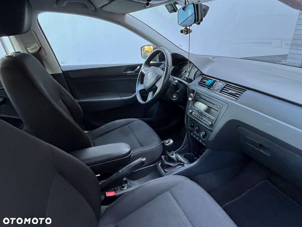 Skoda RAPID 1.6 TDI DPF Ambition - 11